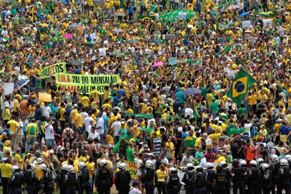 All Signs Point to Worsening Crisis for Brazil’s Rousseff | World ...