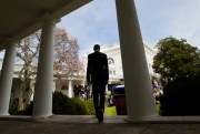 U.S. President Barack Obama walks out to speak in the Rose Garden of the White House about the breakthrough in the Iranian nuclear talks, April 2, 2015 (AP photo by Pablo Martinez Monsivais).