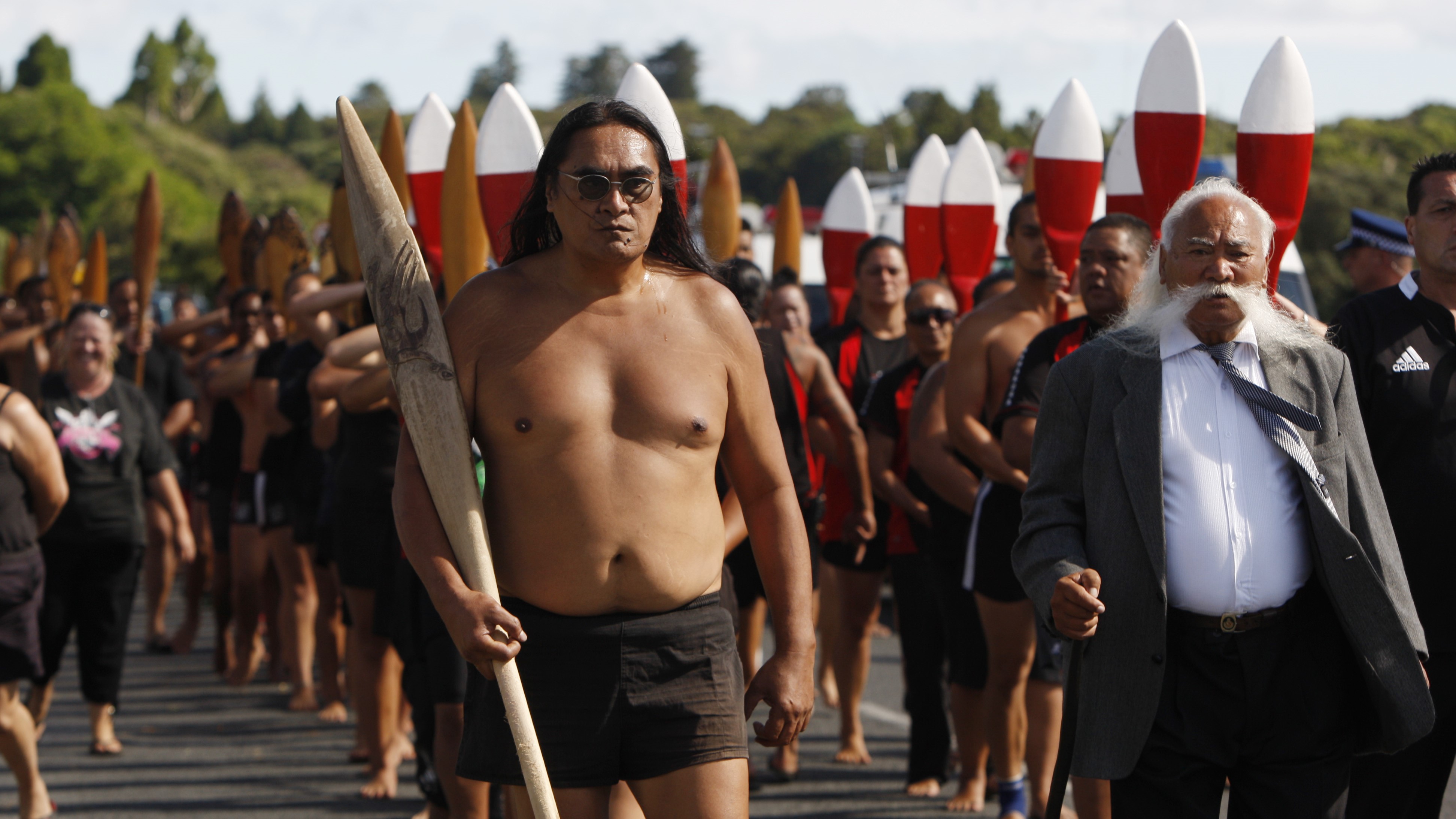 Maori canoeists people nan 175th day of nan signing of New Zealand’s founding document