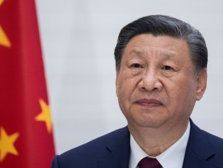 China’s Economy Faces a Conundrum of Xi’s Making